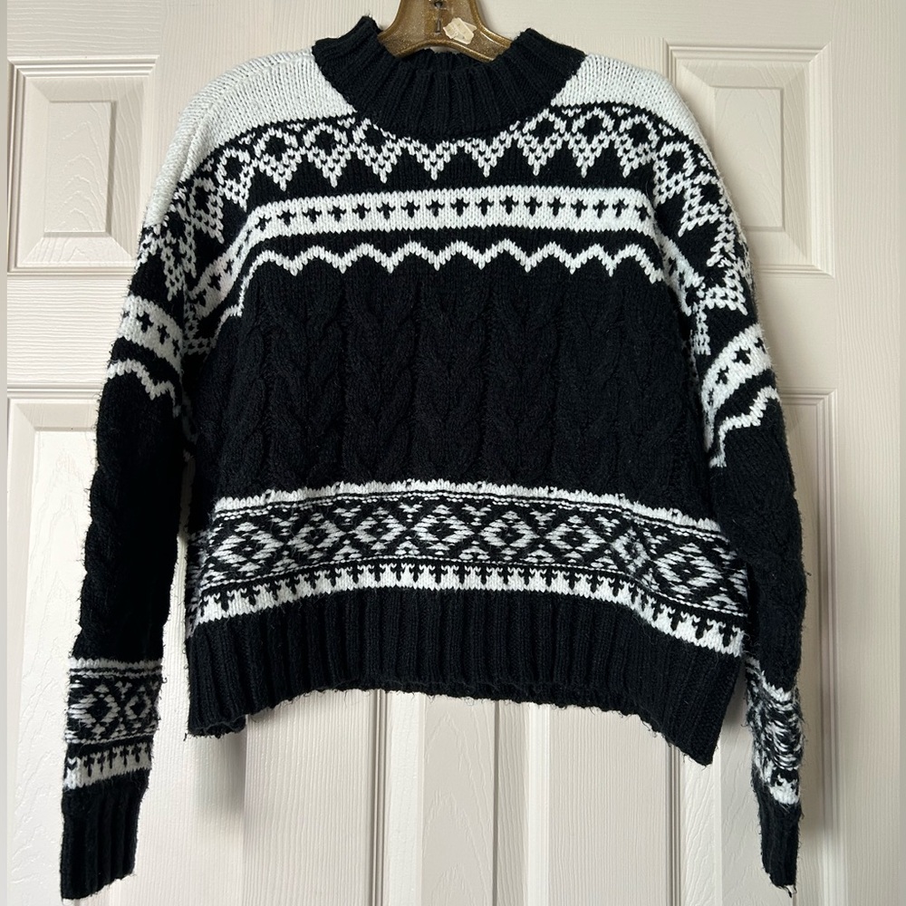 Cute black and white fairisle mock neck sweater